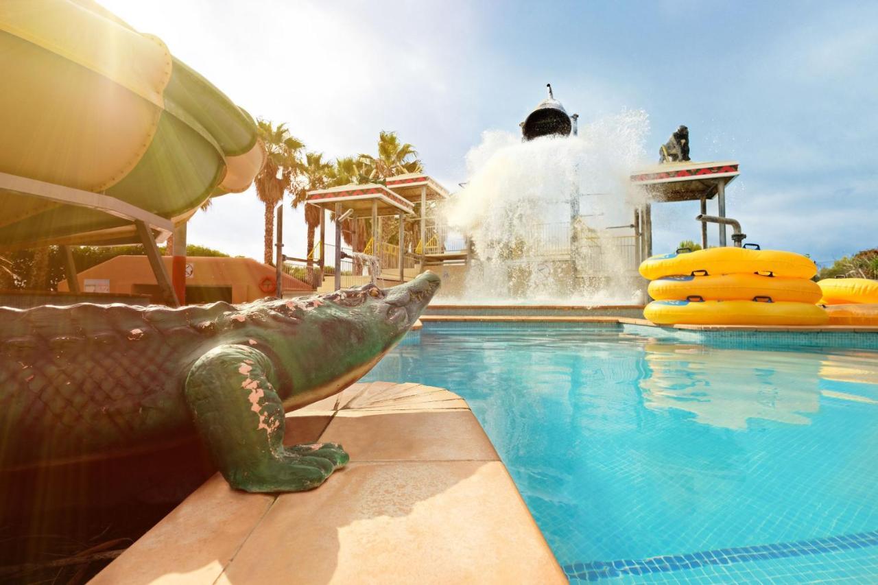 Hotel Moon Dreams Marina Parc Na Macaret Exterior photo